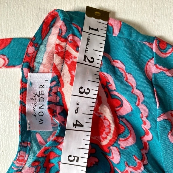 Emily Wonder Green and Pink Paisley Print V-Neck Long Sleeve Top - Picture 12 of 14